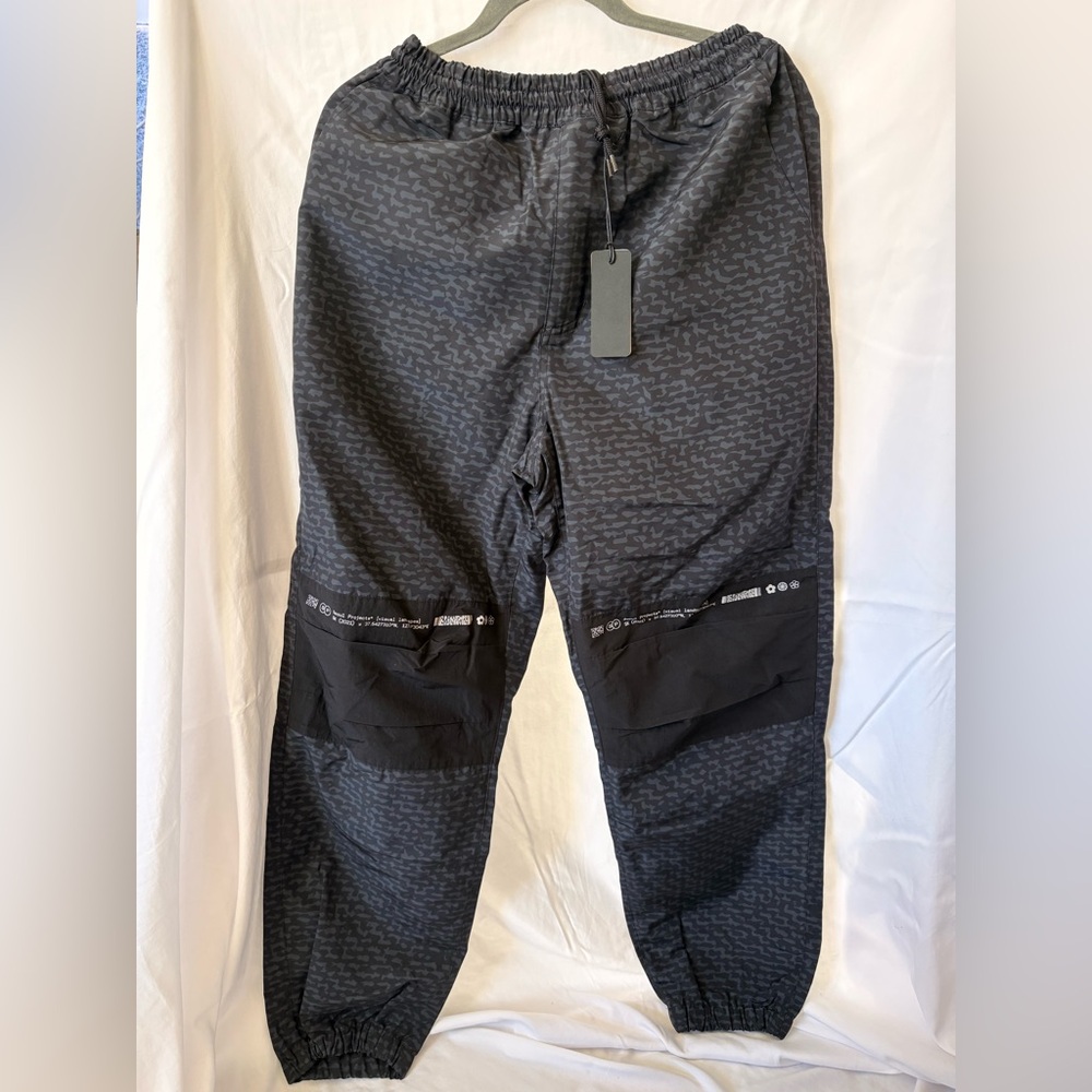 Seoul Projects (SP) Grinder Pants Black Patterned Joggers Size Large NWT